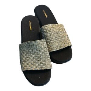 Elegant Black and Gold Platform Shoes with Stylish Design